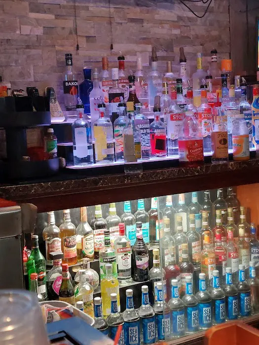 Point Break Sports Bar & Grill Picture 5