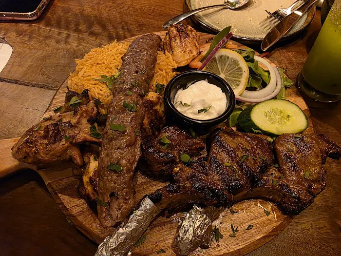Rooh’s BBQ Smoked Meat & Steak House Picture 4