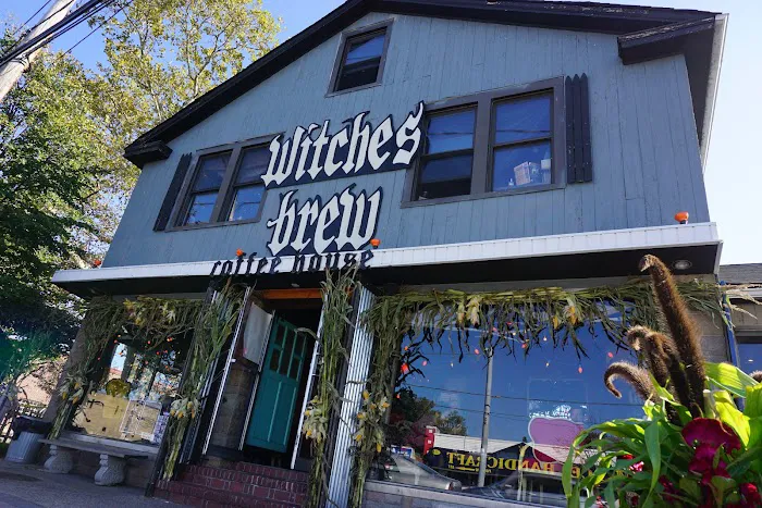 Witches Brew Coffee House Picture 7