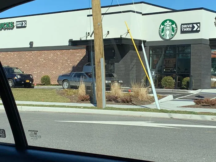 Starbucks Picture 9