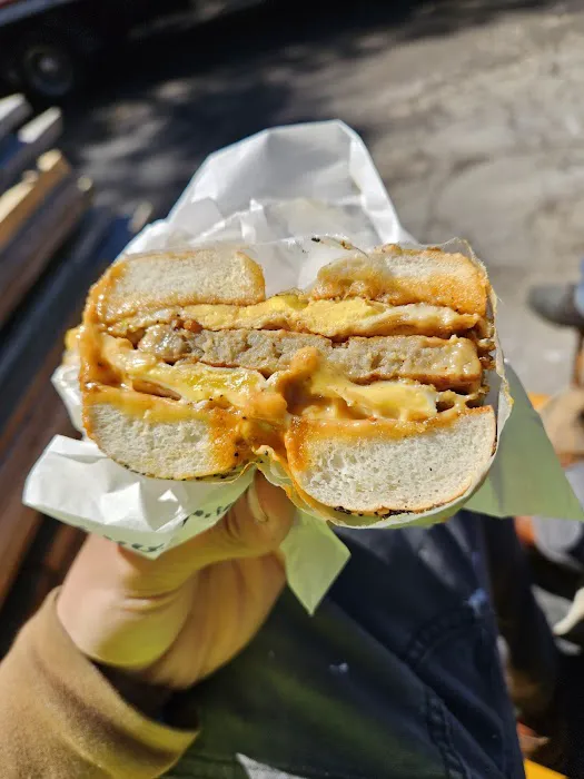 Brother's Deli Inc Picture 1