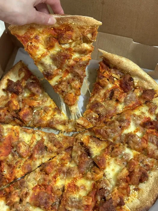 Gino's Pizza Picture 3