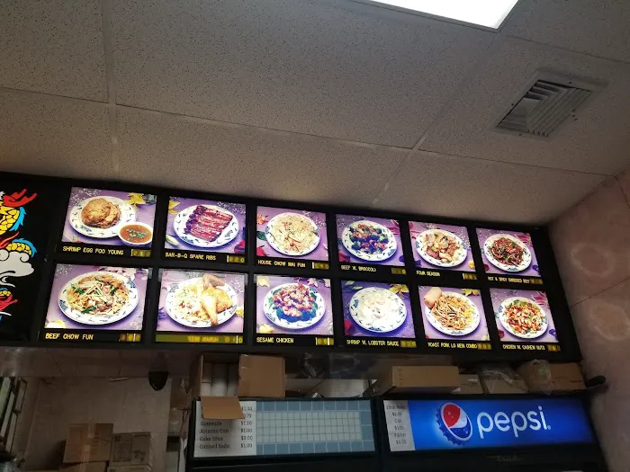 Lin's Wok Picture 3