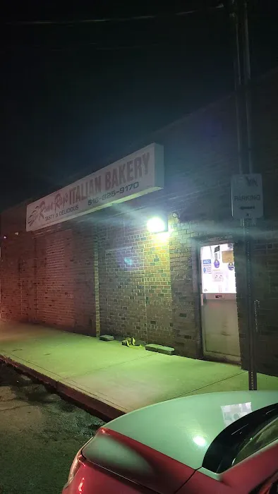 Ray's Bakery Picture 5