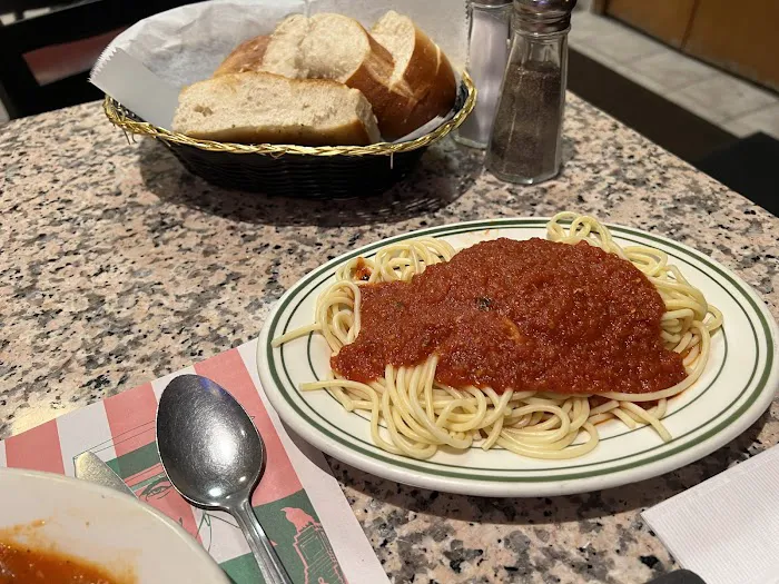 The Gallery Four Italian Restaurant & Pizzeria Picture 3
