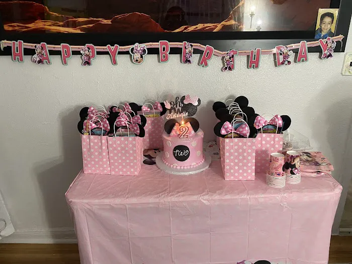 Marina's Dominican Cakes Picture 3