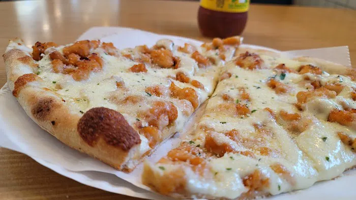 Gino's Pizza Picture 7