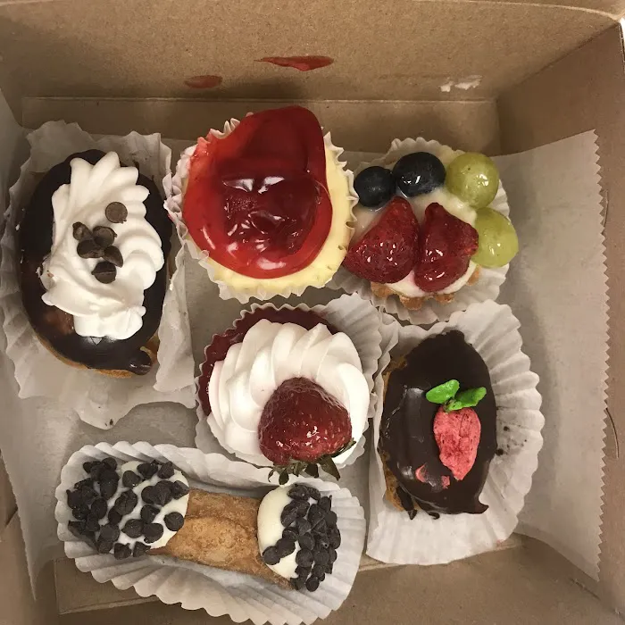 Italian American Bakery Picture 5