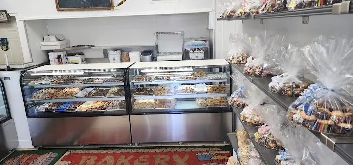 Italian American Bakery Picture 3
