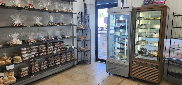 Italian American Bakery Picture 8