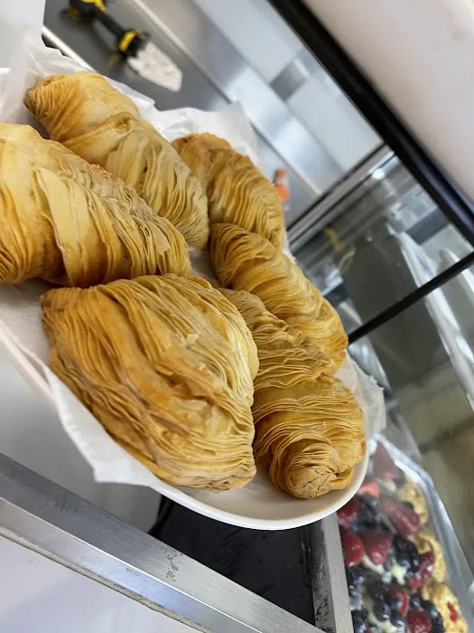 Italian American Bakery Picture 1