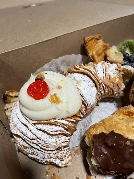 Italian American Bakery Picture 2