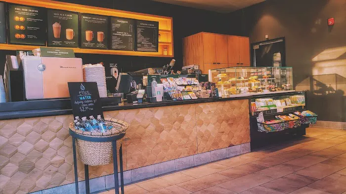 Starbucks Picture 3