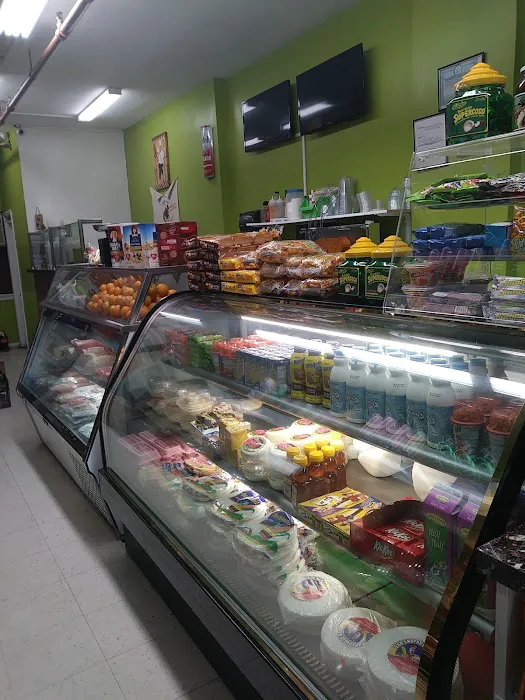 Calichis Deli Corp Picture 6