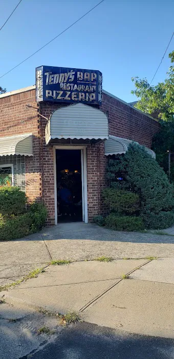 Teddy's Restaurant & Bar Picture 4
