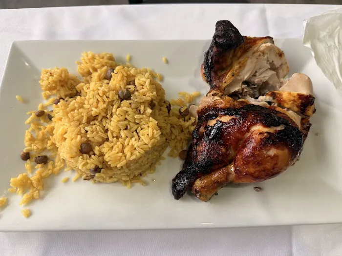 Lena Dominican Restuarant Picture 3
