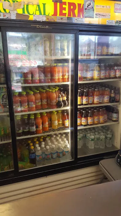 E & J Tropical Jerk & Seafood Picture 7