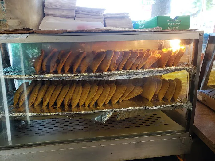 E & J Tropical Jerk & Seafood Picture 6