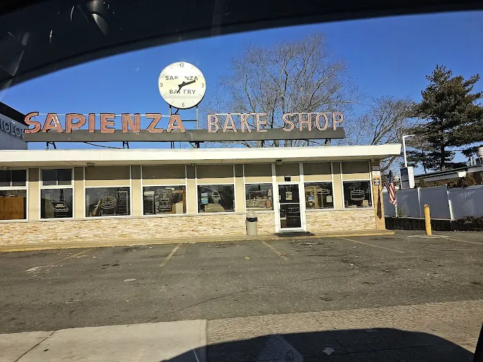 Sapienza Bake Shop Picture 3