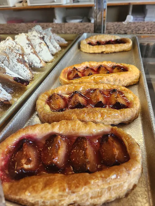 Tulip Bake Shop Picture 5