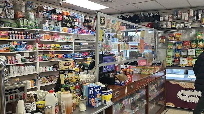 Nuevo nazareno Deli Restaurant Picture 3