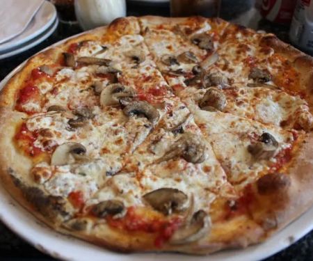 Vaccaros Pizza