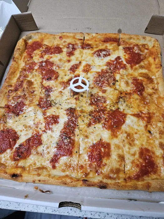 Vaccaros Pizza Picture 6