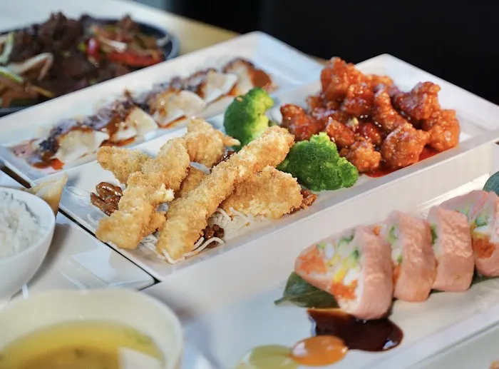 MANN SARKA Asian Bistro Picture 8