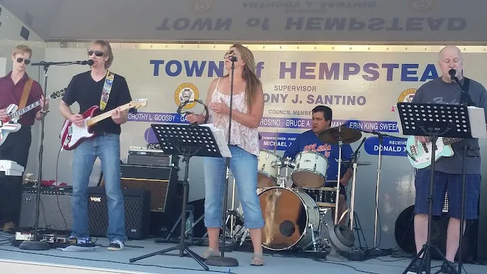 Floral Station Delicatessen Picture 6