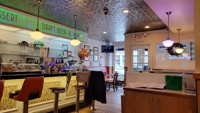 Floral Park Diner Picture 6