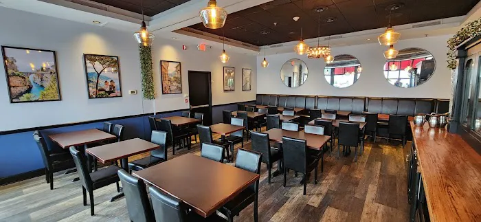 Cinelli's Pizzeria & Restaurant Picture 9