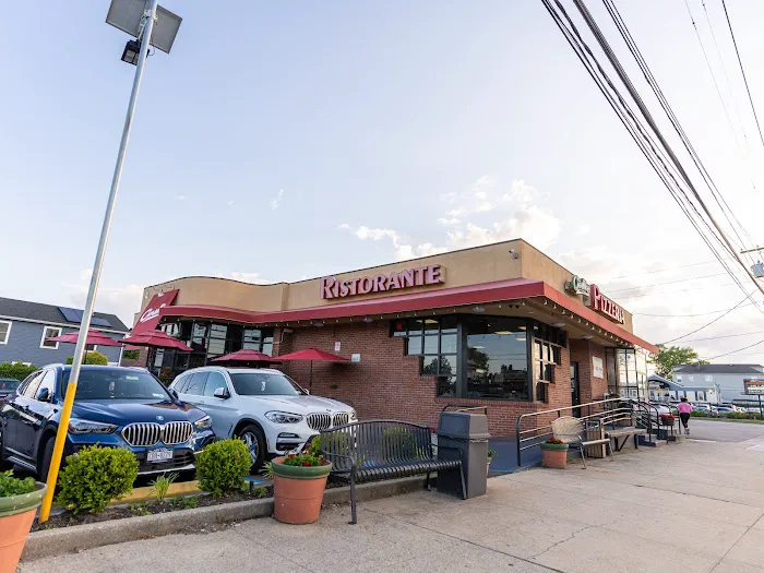 Cinelli's Pizzeria & Restaurant Picture 5