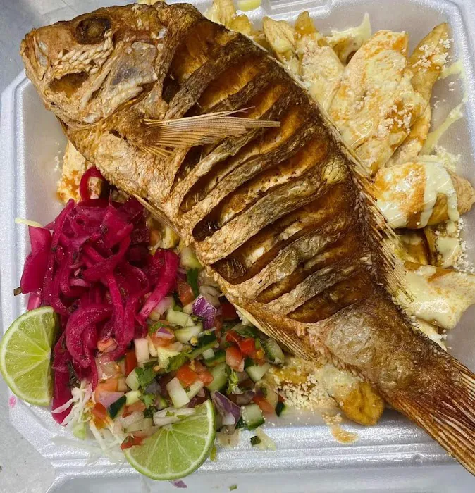 Elmont Seafood Restaurant/Market Picture 10