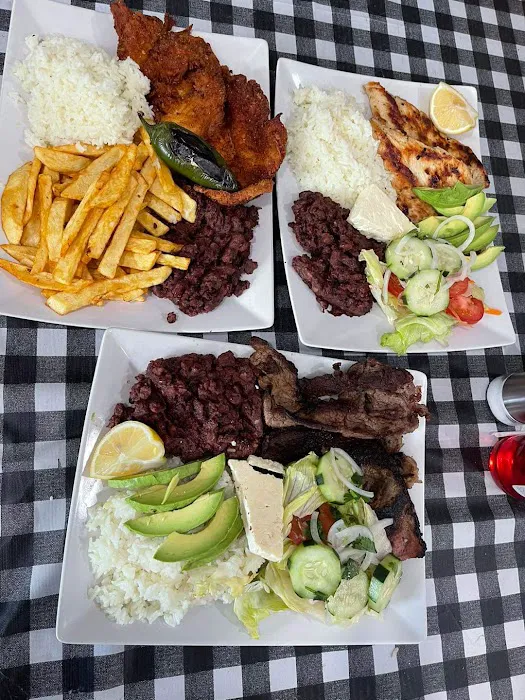 Elmont Seafood Restaurant/Market Picture 3