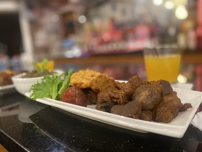 Le Spot Cafe Picture 5