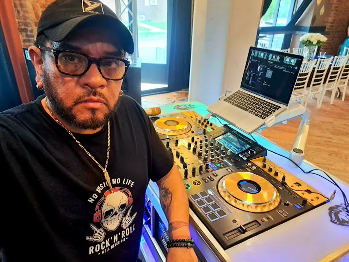 Le Spot Cafe Picture 7