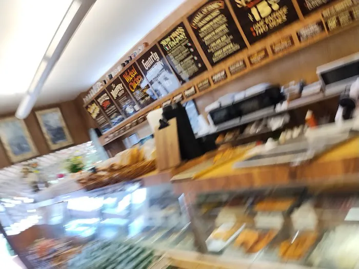 Manor Delicatessen Picture 4