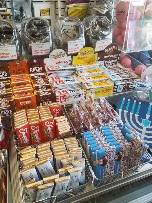 Bobb Howard's General Store & Auto Repair Picture 6