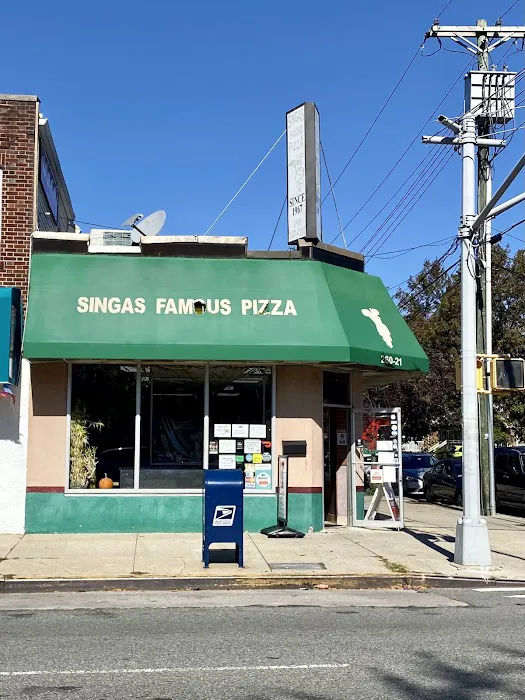 Singas Famous Pizza Picture 8