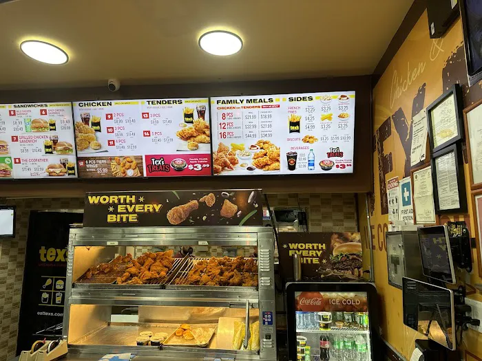 Tex’s Chicken & Burgers Picture 3