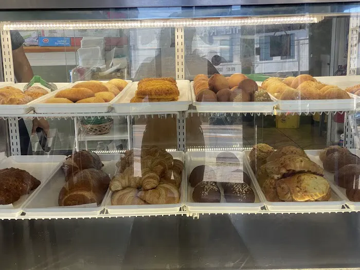 Bella's Bakery & Cafe Picture 9