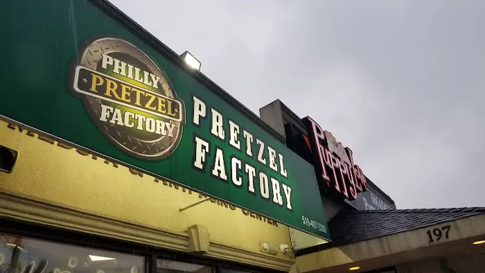 Philly Pretzel Factory Picture 8