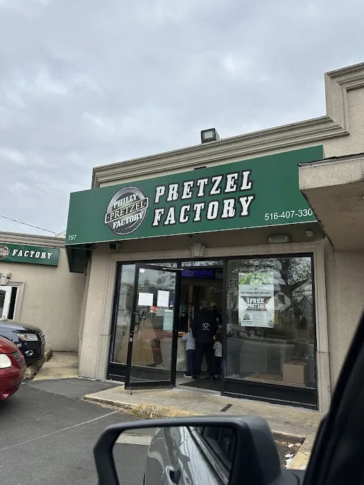 Philly Pretzel Factory Picture 7