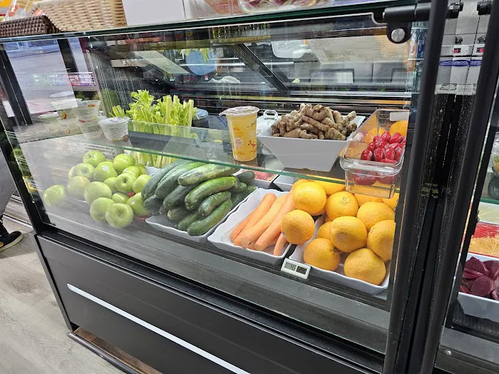 Prime Deli & Convenience Inc Picture 3