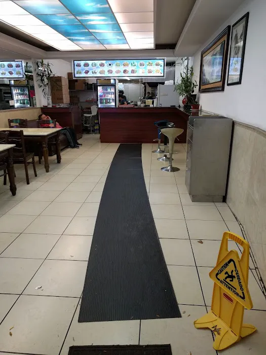 Wah Luck Kitchen Picture 5