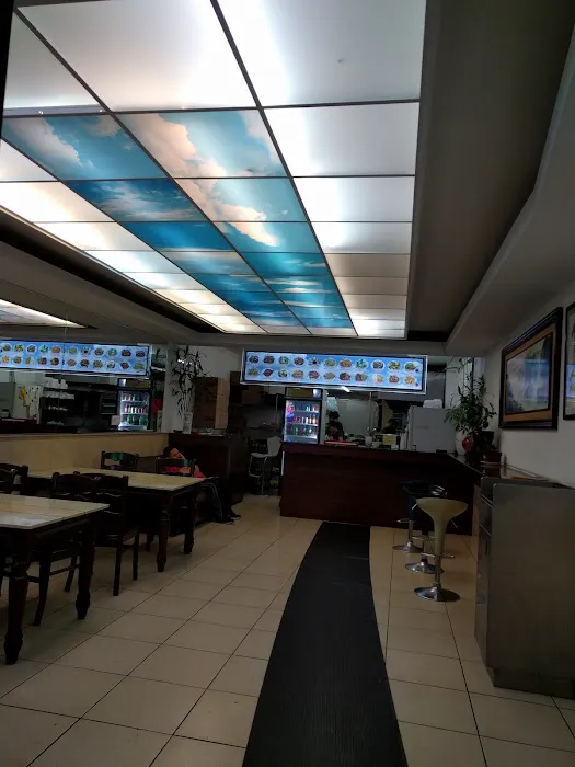 Wah Luck Kitchen Picture 1