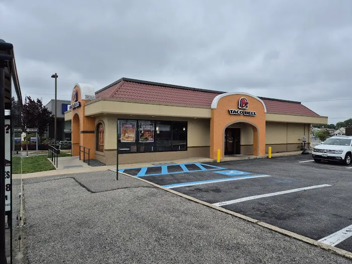Taco Bell Picture 3