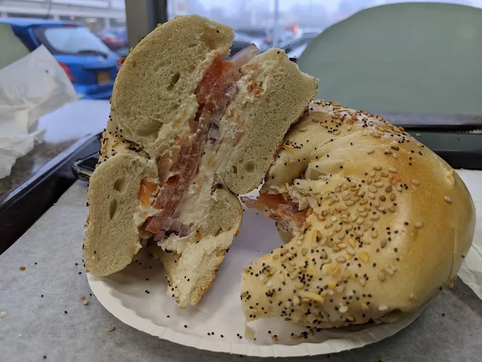 Island Bagel Bar Inc Picture 5