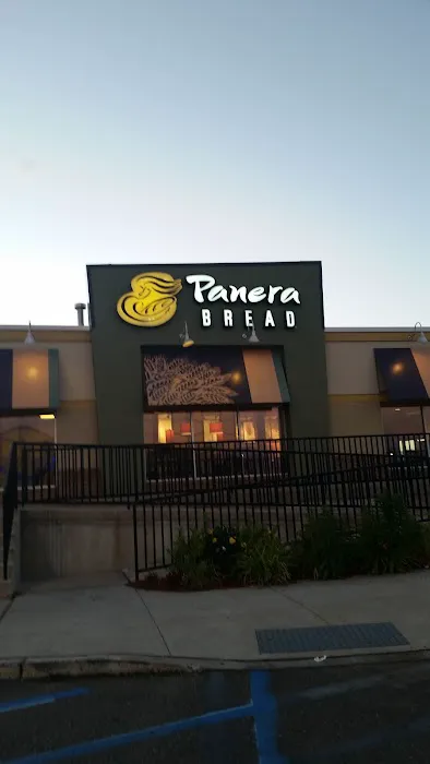 Panera Bread Picture 1