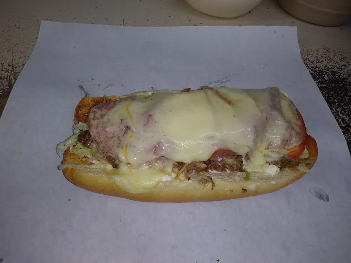 Julio's inwood Discount Deli & Grocery Picture 4